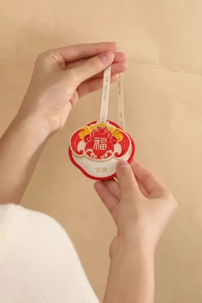 、身体炸划算还有节日限定香薰、香包pg电子中国香香好物丨欧珑正装香水(图43)